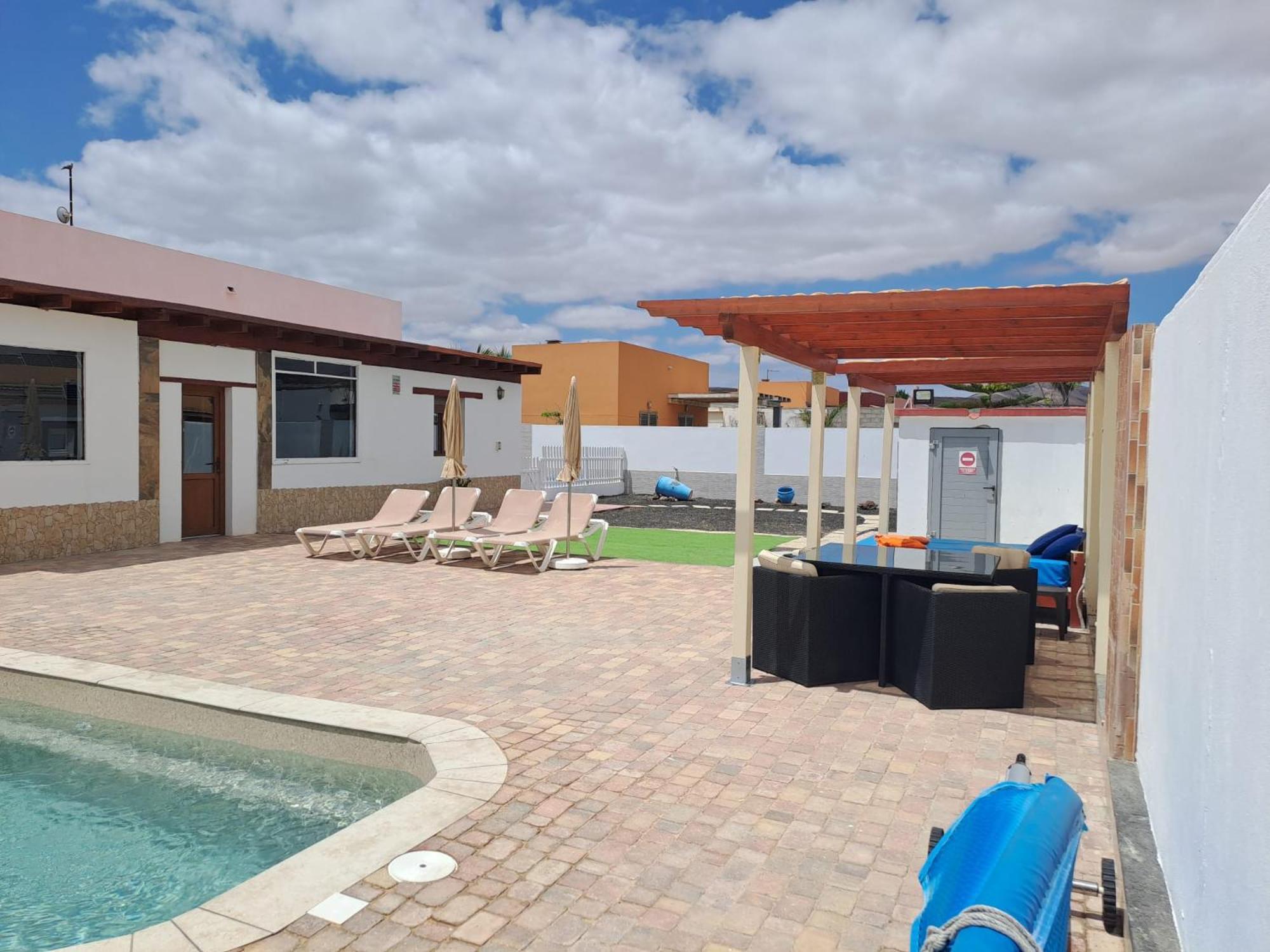Villa Experience Heated Salty Water Pool 칼레타데푸스테 외부 사진